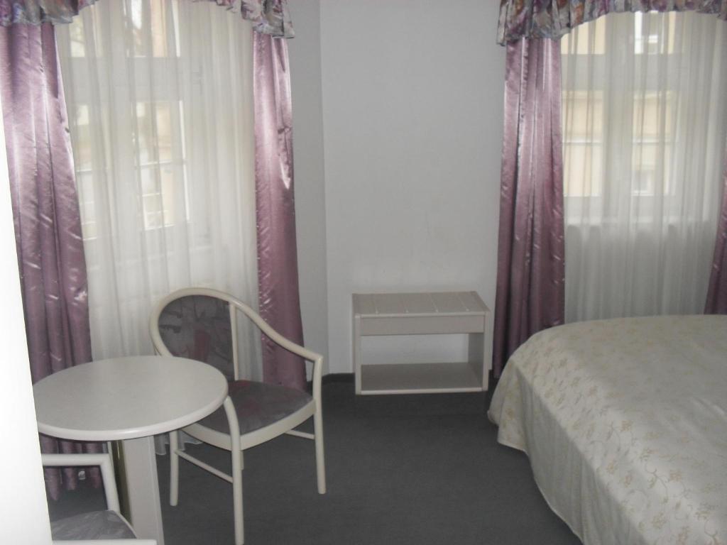 Hotel Am Seetor 2*